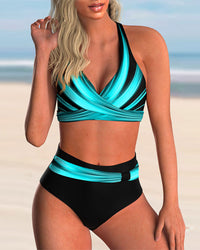 Liliana - Bikiniset mit Kreuzhals und Print – Blaue Streifen