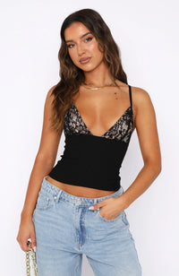 ISABELLE | SPITZEN-TOP – Schwarz