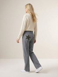 Damen Jeans mit Stern-Patches in lockerer Passform – Grau