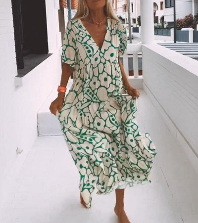 Marlena - Grünes Maxikleid mit kurzen Ärmeln