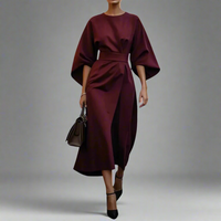 Veronike | Elegantes Kleid mit Laternenärmeln und Gürtel – Weinrot