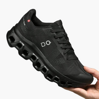 Herren Sneaker mit Schnürverschluss und Mesh Obermaterial – Schwarz