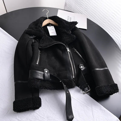 Geneviev | Bequemer Damen-Wintermantel aus Wildleder mit verstellbarem Gürtel und Fleece-Futter