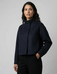 Kurze Damenjacke mit Stehkragen und geradem Schnitt – Blau