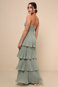Yana - Elegantes Stufen-Maxi-Kleid – Salbeigrün