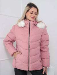 Leynira | Grüne Steppjacke mit Fellkapuze – Rosa
