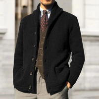 HOLGER - STRICKJACKE AUS DICKEM STRICK MIT KNÖPFEN – Schwarz