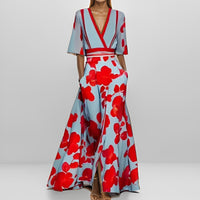 Delores - Langes Kleid mit Blumendesign und langen Ärmeln – Rot