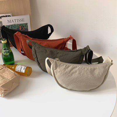 Yola | Halbmondförmige Tasche
