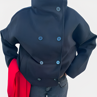 Carolyn - Eleganter Damenmantel mit einfachem Verschluss – Blau