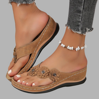 Clotilda | Bequeme orthopädische Sandalen für Alltag – Braun