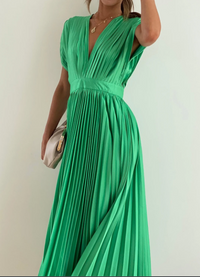 Brittney's  Himmlische Eleganz Maxikleid mit Ärmeln – Grün