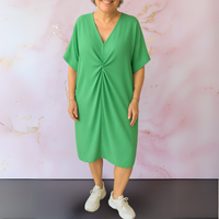Ellen™ | Schlichtes Kleid mit V-Ausschnitt – Grün
