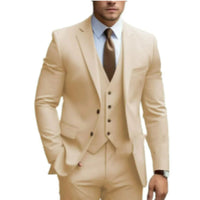 Dreiteiliger Herrenanzug mit - gekerbtem Revers und schmaler Hose – Beige
