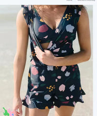 Nicole | Einteiliger Badeanzug mit Eingebautem BH und Boxer-Print – Dämmerstrauß