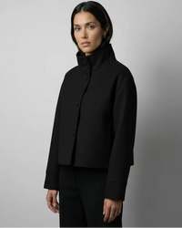 Kurze Damenjacke mit Stehkragen und geradem Schnitt – Schwarz