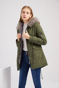 Warmer Damenparka mit Kapuze – Grün