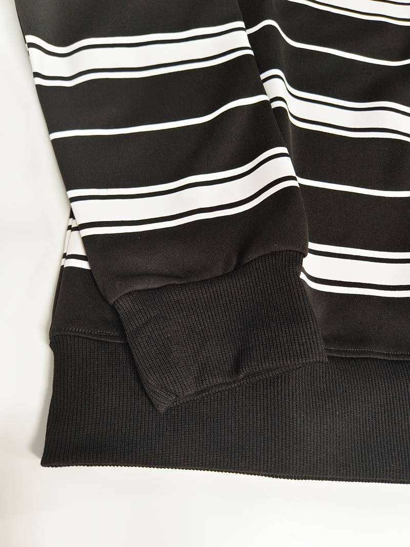 Witta | Maßgeschneidertes und elegantes Sommerkleidungsstück