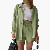 Zweiteiliges Set mit Shorts für Damen - lässiger Sommerlook – Hellgrün
