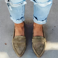 Christal - Elegante Schuhe mit spitzer Kappe – Khaki