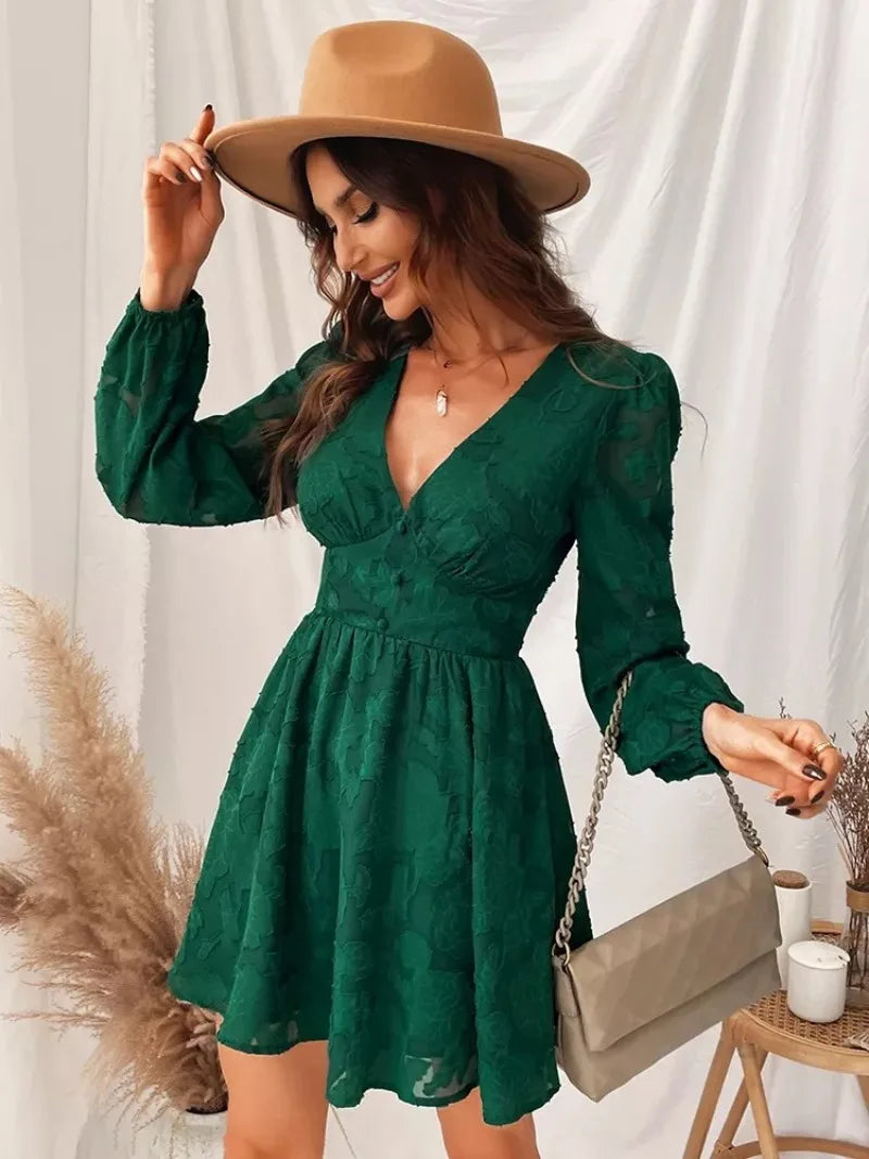 Guni | Vintage Grünes Spitzenkleid mit langen Ärmeln und tiefem V-Ausschnitt