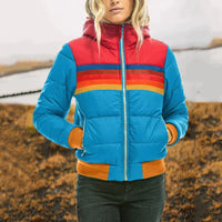 Martha - Warme Kapuzenjacke mit Regenbogenmuster – Hellblau
