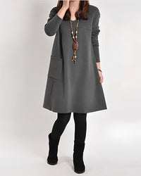 MILA - ZEITLOSES KLEID MIT EINER TASCHE – Grau