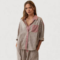 Isabella | Relaxed Pyjama-Set Damen stilvoll getragen – Rosa