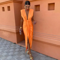 Damen Kleid mit Tiefem V-Ausschnitt mit Rüschen | Midi – Orange