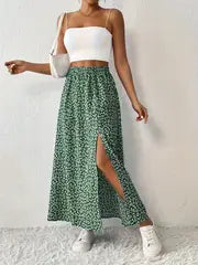 Maria | Floral bedruckter Maxirock mit hochtailliertem Design und Seitenschlitz – Grün