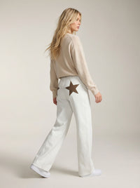 Damen Jeans mit Stern-Patches in lockerer Passform – Weiß