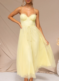 Josephine Elegantes Kleid | Sommerliches Midikleid für Damen, rückenfrei und trägerlos – Gelb