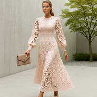 Alisha - Damen Spitzenabendkleid mit elegantem Design – Aprikose