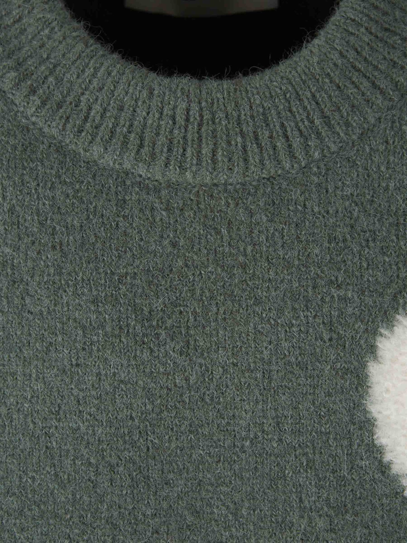 Heidi-Mode | Herz gestickter Pullover