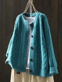 THE LORENZA | STRICKJACKE MIT ZOPFMUSTER – Blau