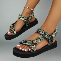 Heriberta | Bequeme Sandalen für empfindliche Füße – Grüne Blumen