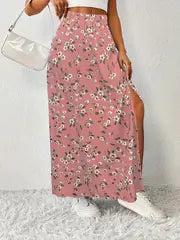 Maria | Floral bedruckter Maxirock mit hochtailliertem Design und Seitenschlitz – Rosa Rote Farbe