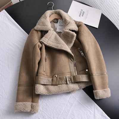 Geneviev | Bequemer Damen-Wintermantel aus Wildleder mit verstellbarem Gürtel und Fleece-Futter