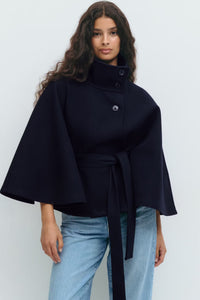 Lara™ | Cape-Mantel mit Taillengürtel & Stehkragen – Blau