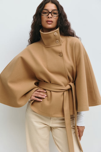 Lara™ | Cape-Mantel mit Taillengürtel & Stehkragen – Beige