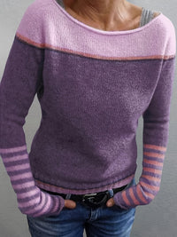 Greta | Eleganter Damen Pullover breit und gestreift – Lila
