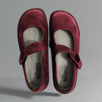 Petra | Neue Damen Einzelschuhe – Bequem und Elegant – Weinrot