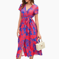Sommerkleid für Damen – Elegantes Wickelkleid mit Blätterprint – Rot und Blau
