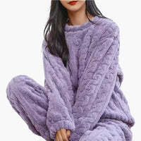 Lea | Die Kuschelige Fleece-Pyjama – Lila