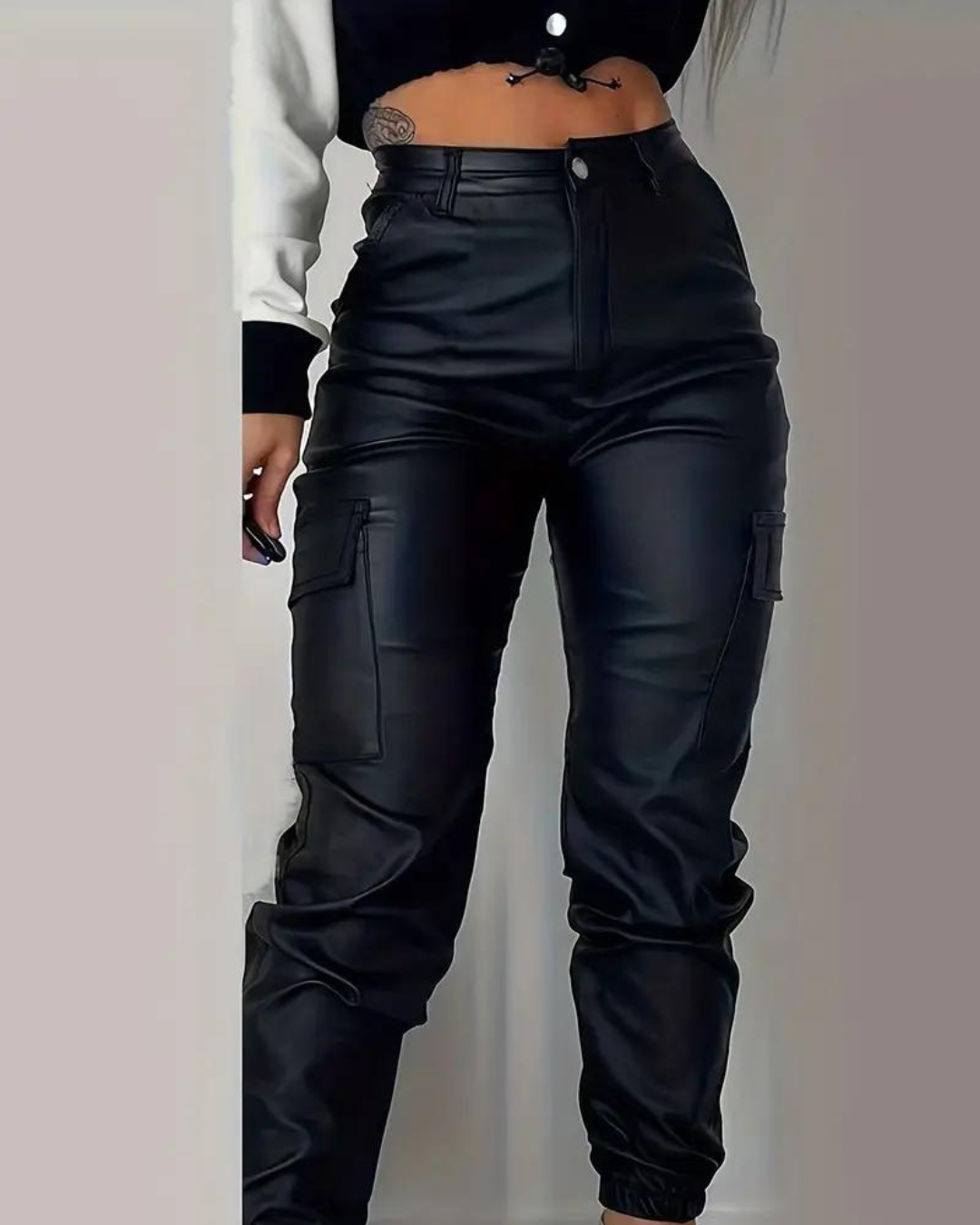 Lira - Legere Kunstlederhose