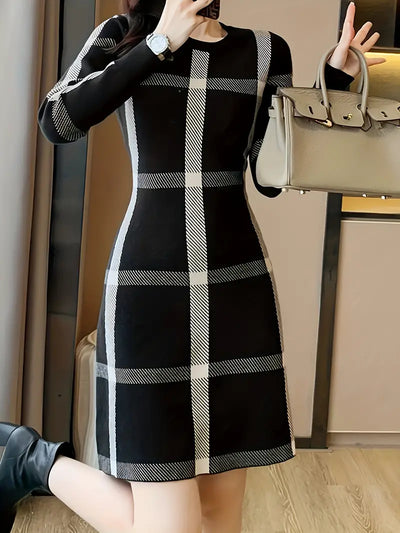 Fashio | Modisches Strickkleid für Damen, langärmlig, schmale Passform, eleganter Rundhalsausschnitt