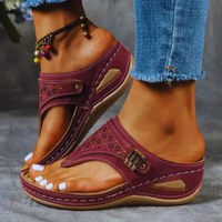 Aria | Clip-Toe-Keilsandalen für Frauen Aus Leder – Weinrot