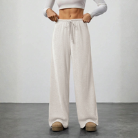 Lila Lounge Pants – Naturweiß