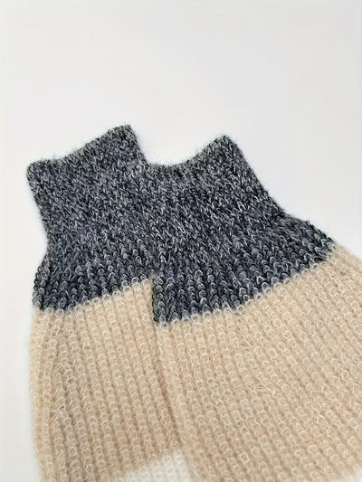 Leyrisa | Block Strickkleid mit Flausch-Effekt