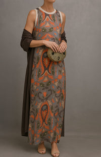 CORVALISSE - Elegantes Maxikleid mit passendem Schal – Kaffee